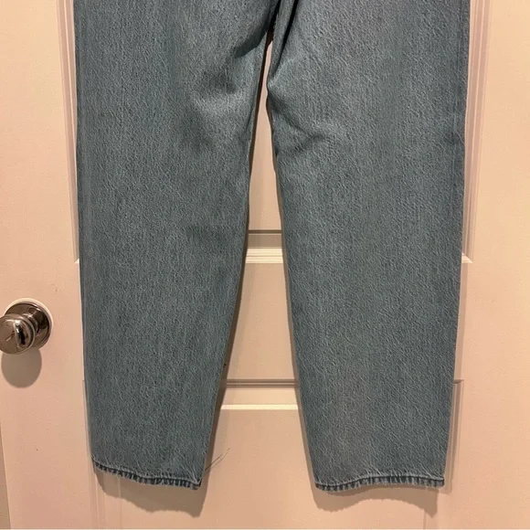 NWT Abercrombie & Fitch Women's The Taper Jean High Rise Light Wash Size 29/8 R - Picture 9 of 13